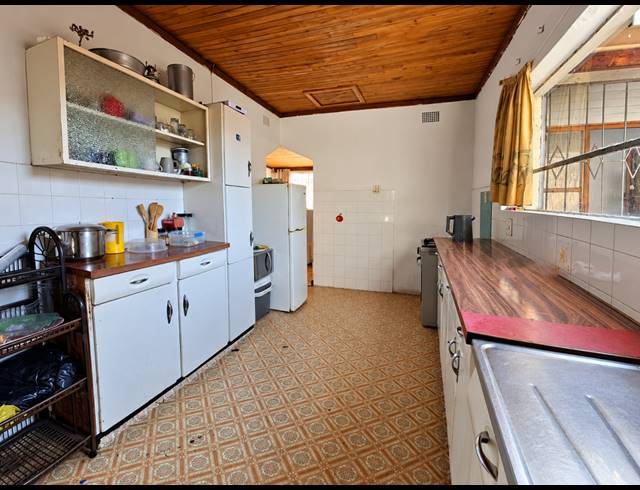 3 BEDROOM HOUSE FOR SALE IN THREE RIVERS